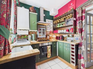 Kitchen- click for photo gallery